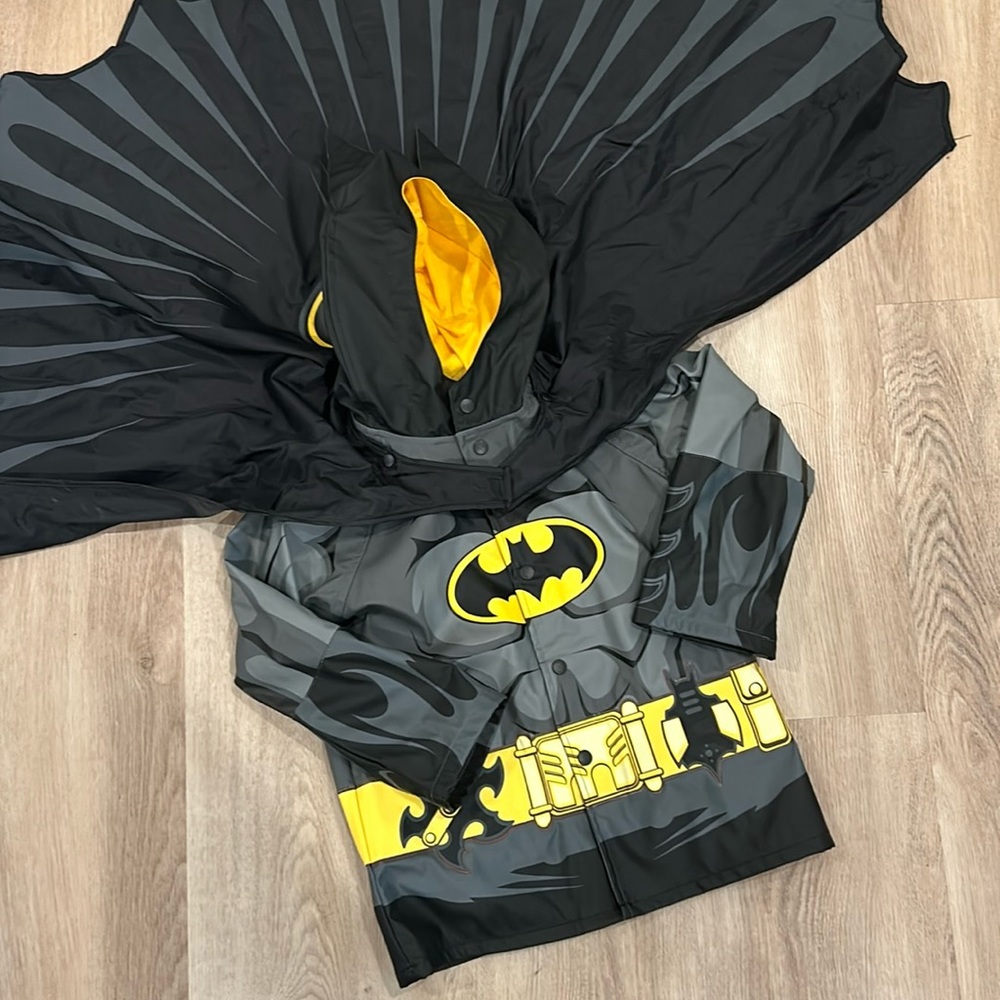 DC Comics Batman Rain Jacket - size 5